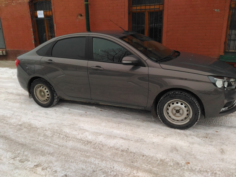 штатный размер — Lada Vesta (1G)