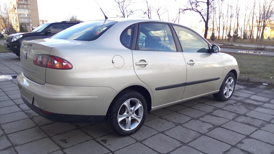 Ремонт выхлопной, замена гофры — SEAT Cordoba (Mk II), 1,4 л, 2007 года ...