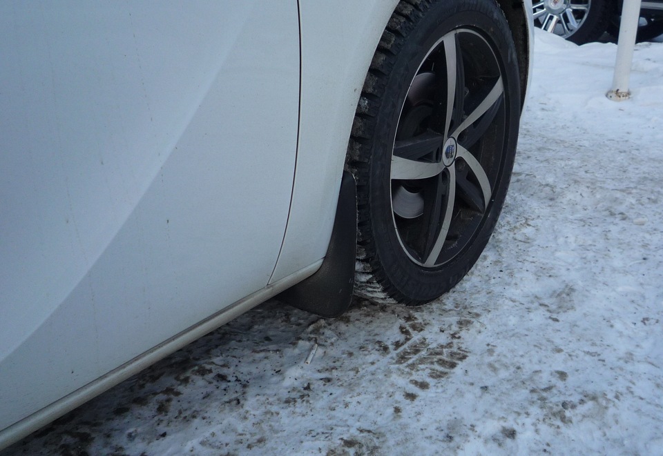 Установка брызговиков — Opel Astra J GTC, 1,4 л, 2012 года | аксессуары ...