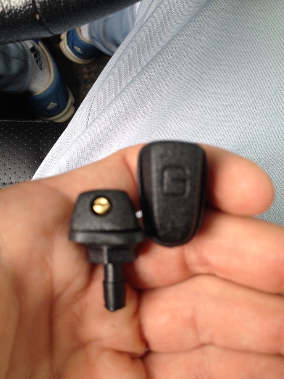 Веерные форсунки омывателя лобового стекла hyundai getz. Форсунки омывателя ваз 2109. Форсунка омывателя газ 3110. Форсунки омывателя газ 2705 артикул. Форсунка омывателя газ 3110.