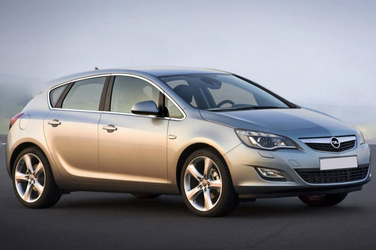 Opel Astra 2009 седан