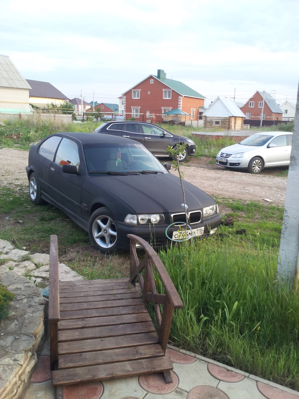 замена радиаторных решеток — BMW 3 series (E36/5), 1,9 л, 1999 года ...