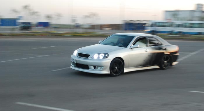    Toyota Mark II 25 2001