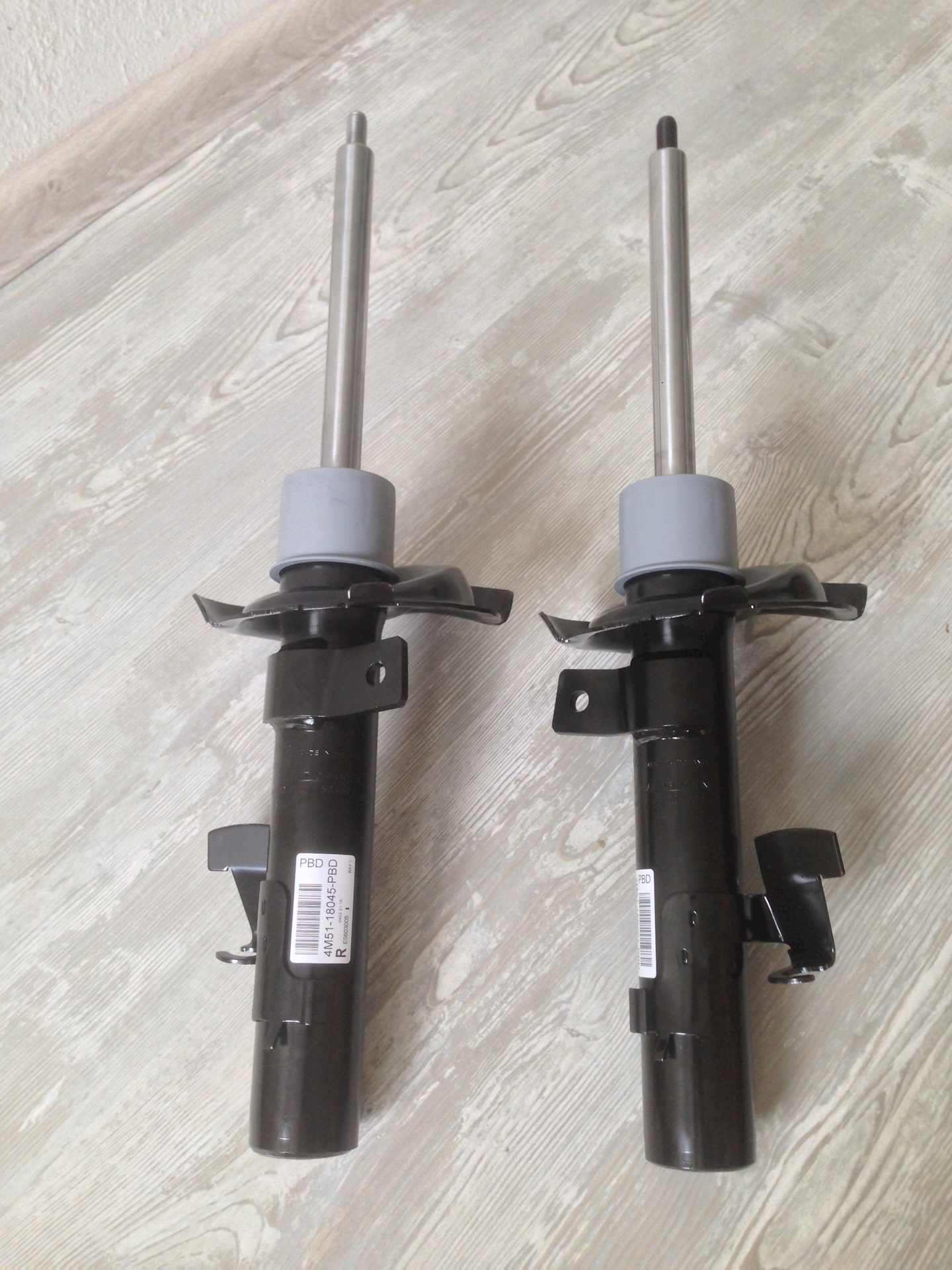 амортизаторы форд фокус 2 седан. задние амортизаторы форд фокус 2 седан. амортизаторы форд фокус 2 седан. амортизатор форд фокус 2. задние стойки форд фокус 2.