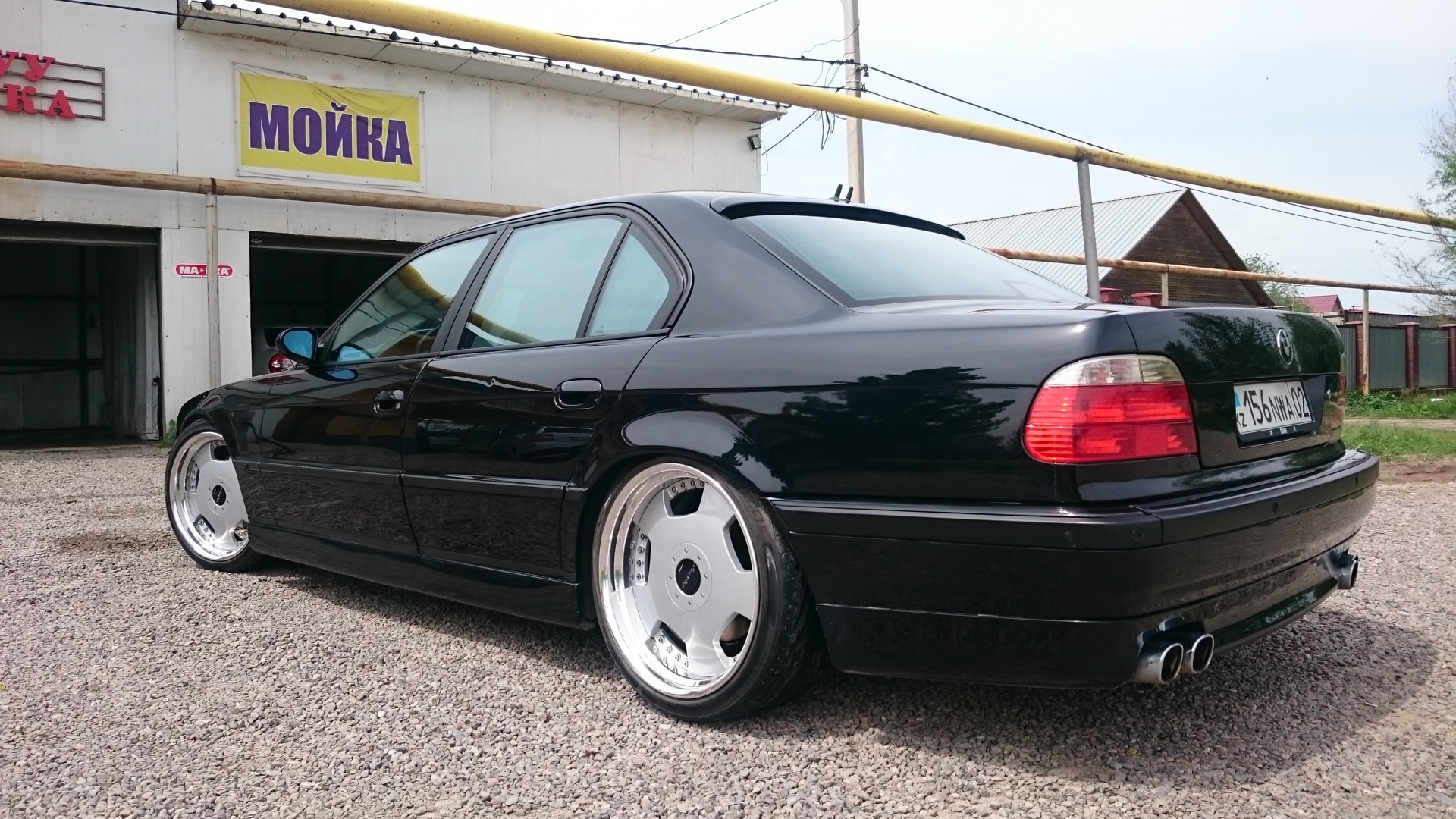 BMW 7 e38 r20