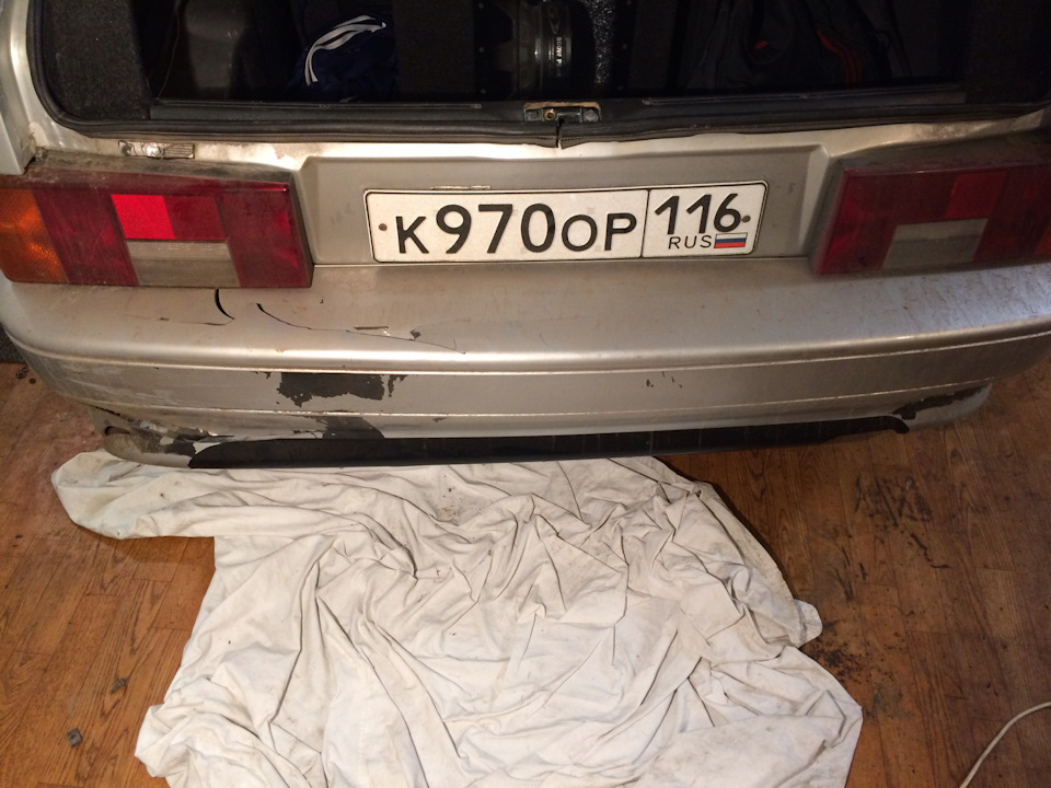 После ДТП ни как не мог поменять задний бампер — Lada 2114, 1,5 л, 2004 ...