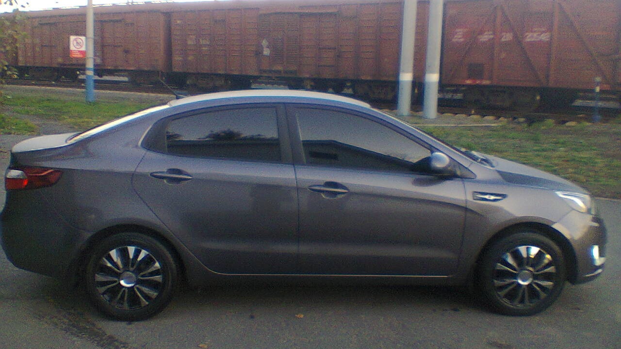 KIA Rio (3G) 1.6 бензиновый 2012 | мокрый асфальт 1.6 на DRIVE2