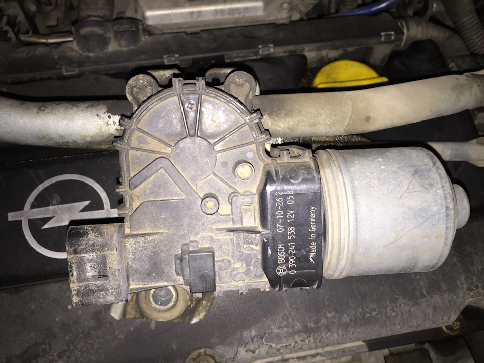 Мотор стеклоочистителей — устал. — Opel Astra H, 1,6 л, 2007 года ...