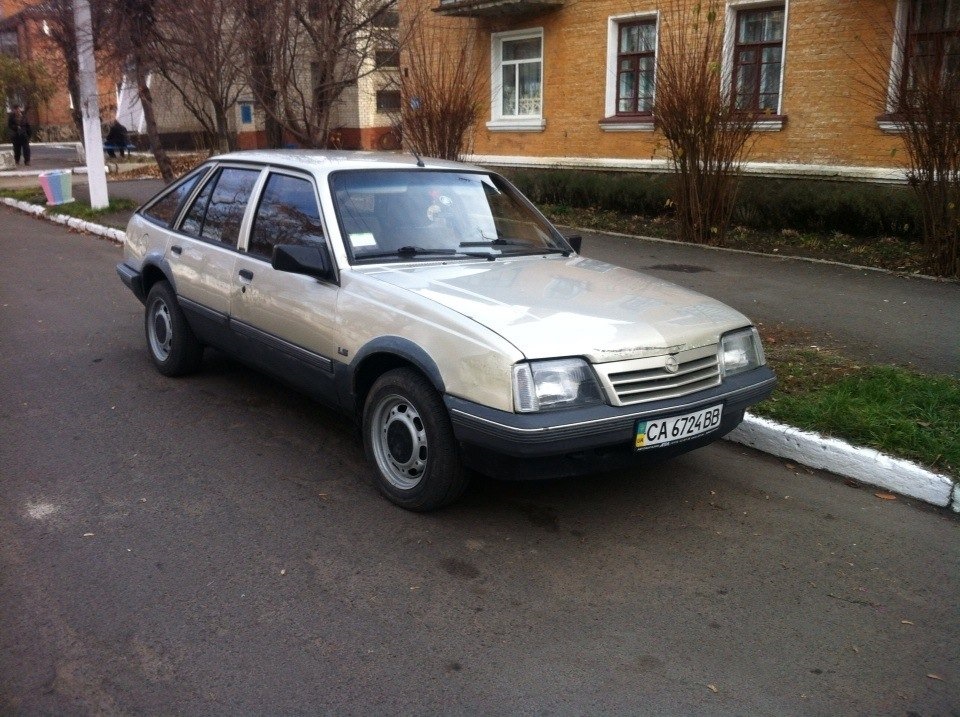 Опель аскона 1.6. Opel Ascona 1.6.