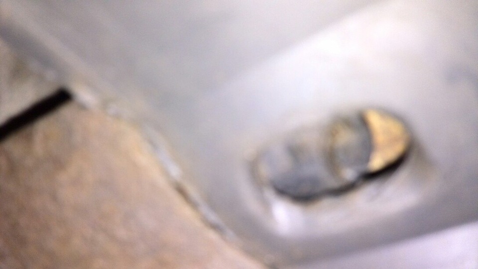 Решил я как-то поменять лампочку в противотуманке — Subaru Forester (SF ...