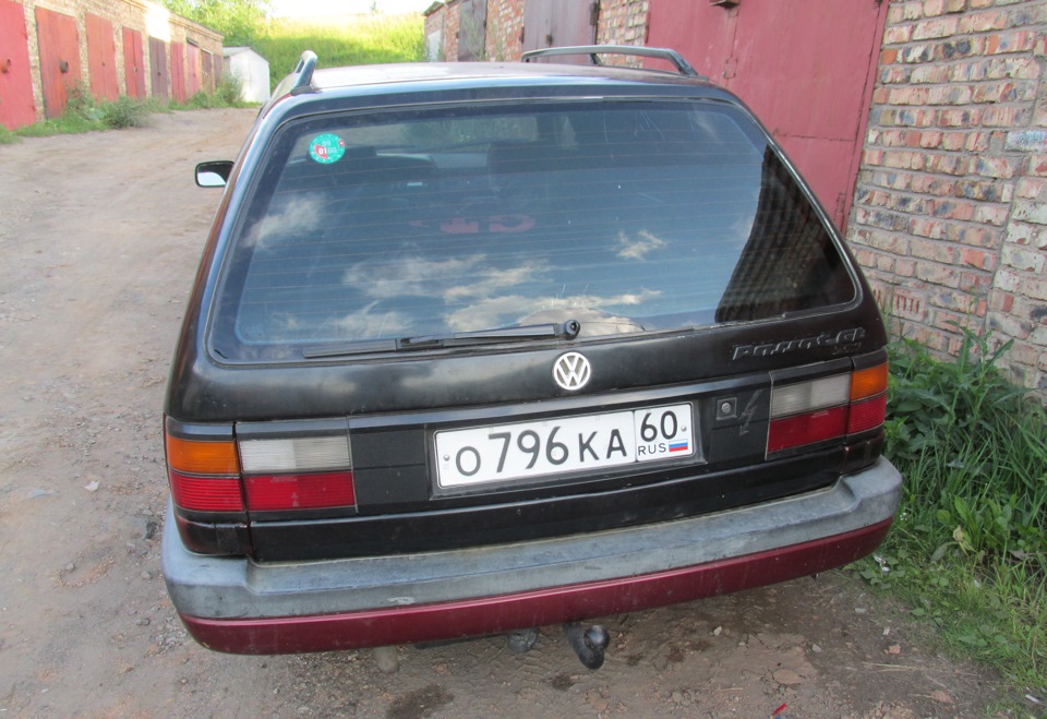 Volkswagen Passat b3 сзади. Крышка багажника VW Passat b3. Volkswagen Passat b3 универсал зад. B4 Passat Volkswagen сзади.