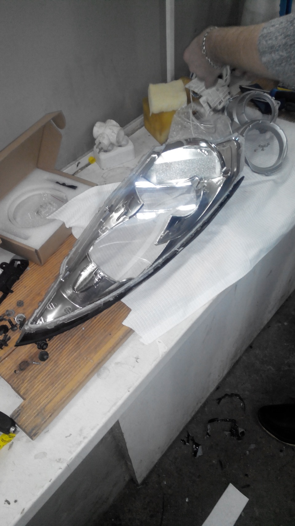 Как разобрать фары на кайроне