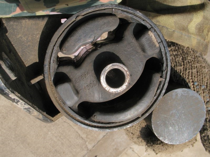 помогите с опорой двигателя — Hyundai Accent (2G), 1,5 л, 2004 года ...