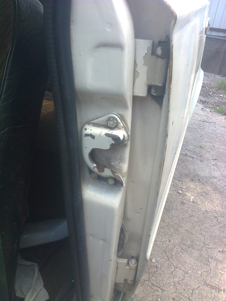 Установка бесшумных замков — Lada 21063, 1,3 л, 1982 года | тюнинг | DRIVE2