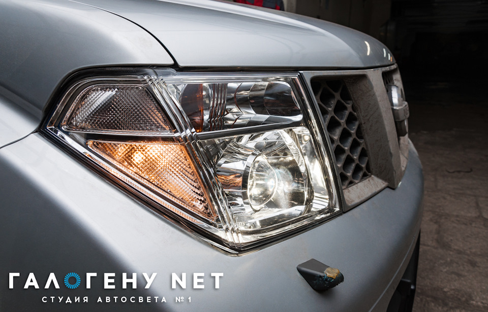 Nissan Pathfinder III — установка биксенона Hella 3R в галогенные фары ...