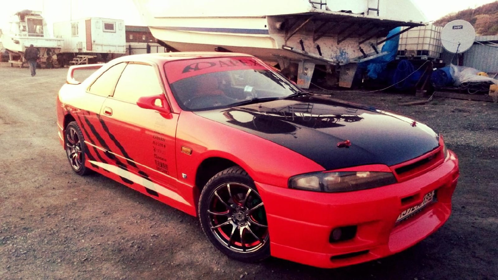 Nissan Skyline r33 Леона