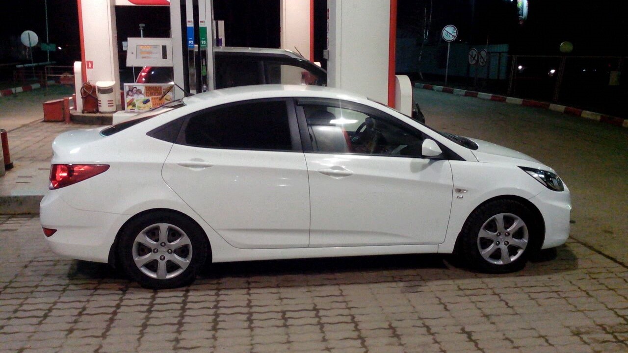 Hyundai Solaris 1.6 бензиновый 2011 | 1.6 акпп на DRIVE2