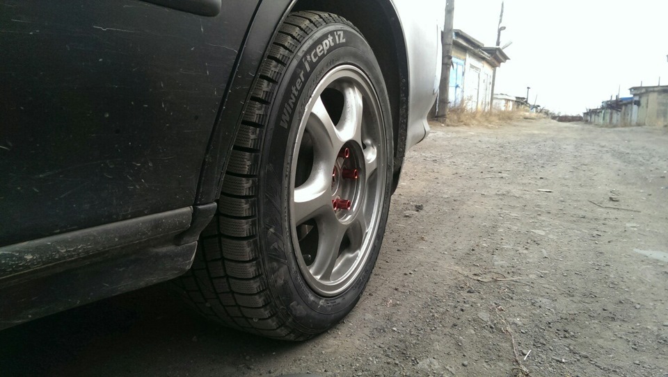 Hankook r16