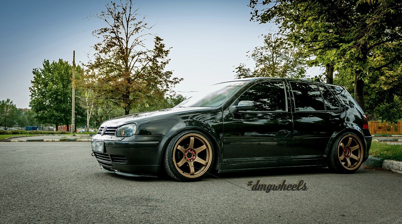 VW Golf 4 Black