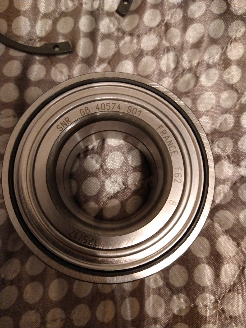 Замена поворотного кулака и внешнего пыльника шруса. Зимняя резина ...