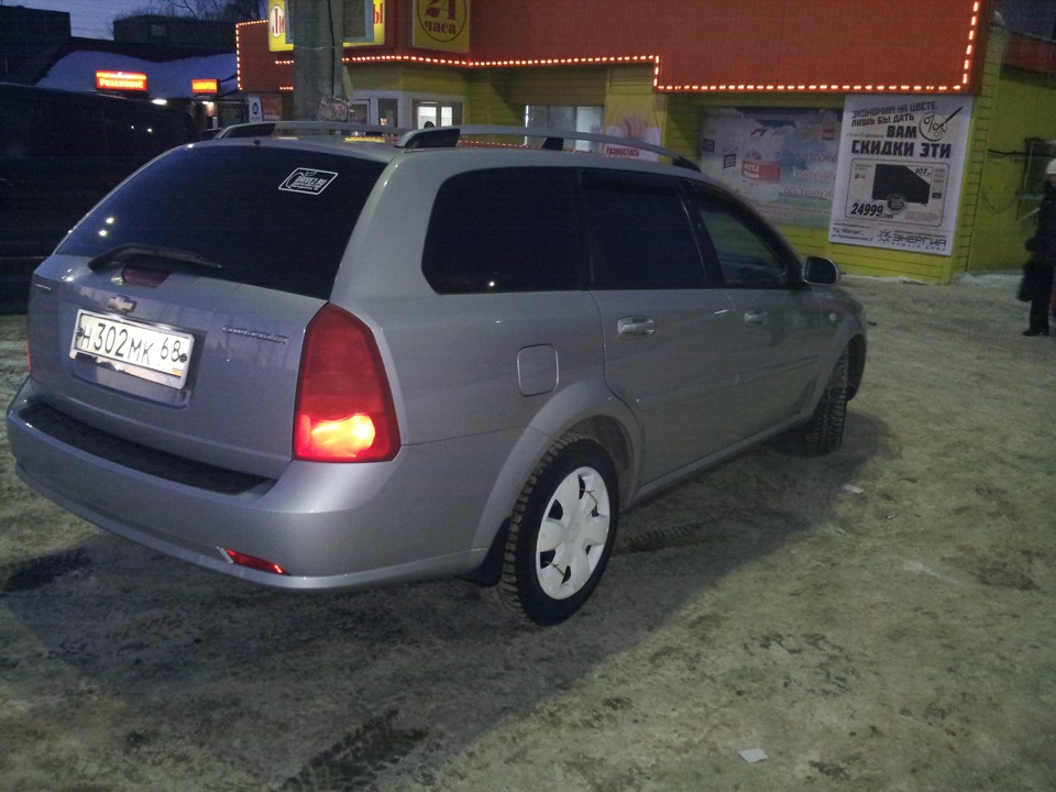 габариты и стопаки в задних туманках — Chevrolet Lacetti SW, 1,6 л ...