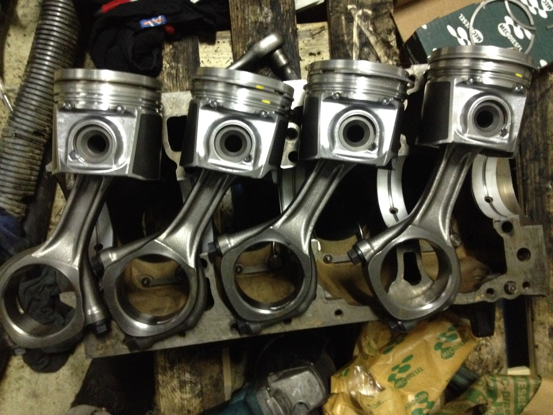 двигатель 2108 1,3 размеры поршня. вылет поршня 4d56u. вылет поршней. 910. залегли маслосъемные кольца ваз 2107.