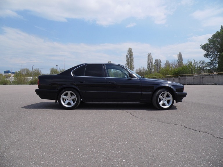 BMW e34 Шницер