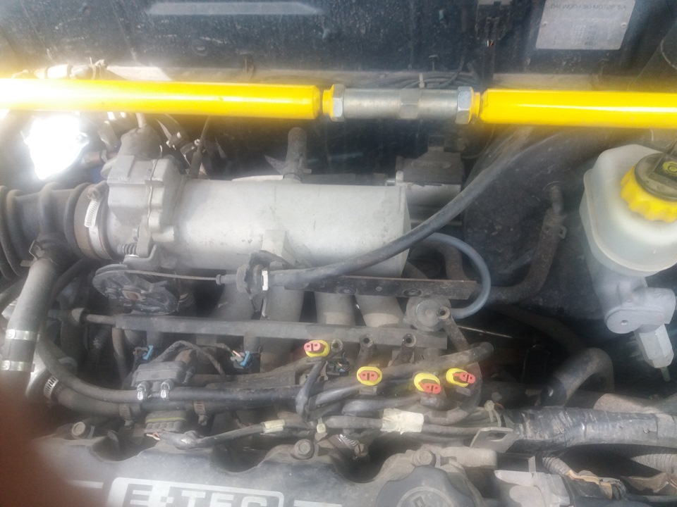 Чистка и калибровка газовых форсунок — Daewoo Lanos, 1,5 л, 2005 года ...