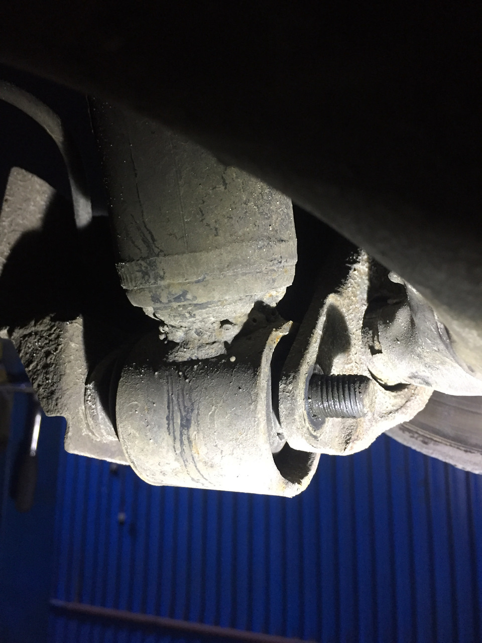 Фото в бортжурнале Audi S4 (C4)