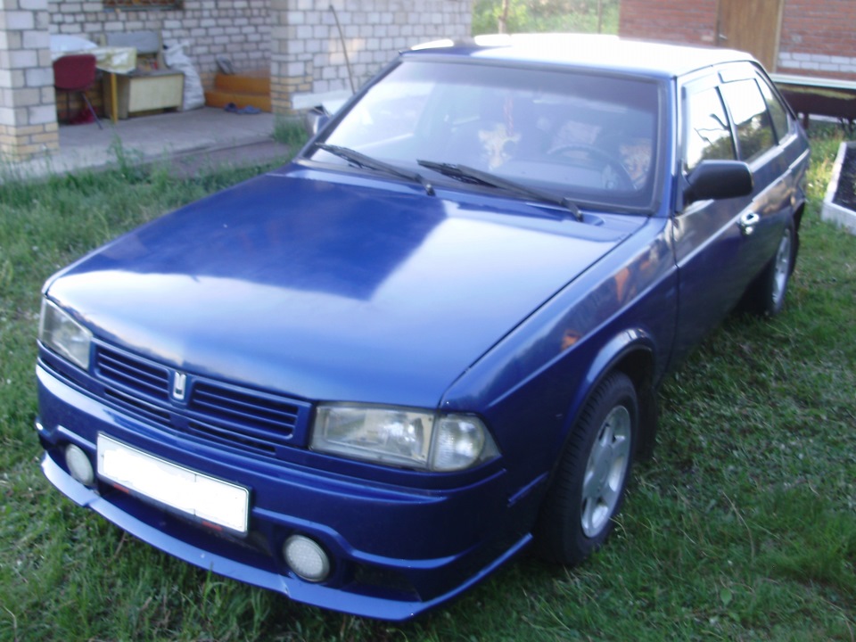 как то в саду)) — Москвич Святогор, 2 л, 1998 года | фотография | DRIVE2