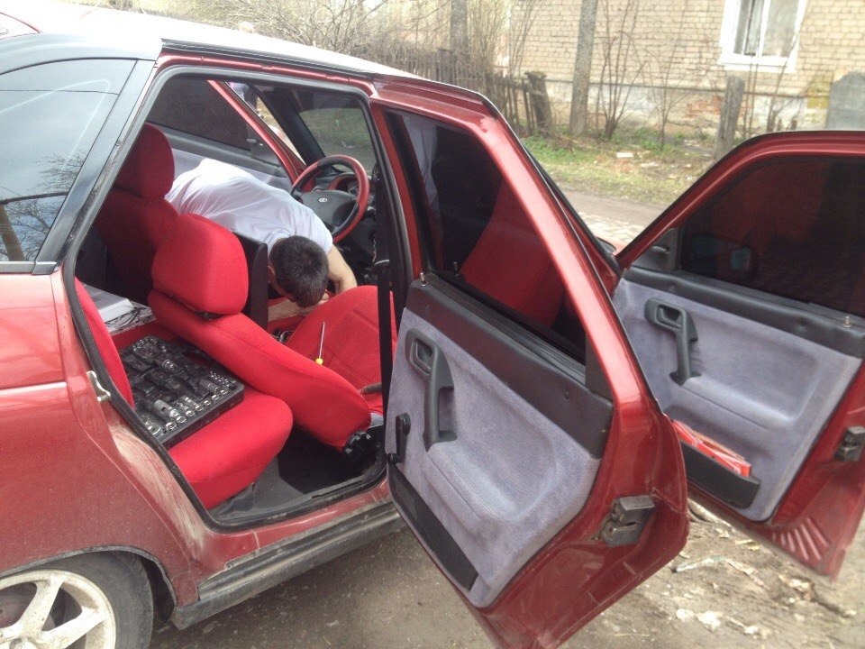 Шумоизоляция пола — Lada 21124, 1,6 л, 2007 года | своими руками | DRIVE2