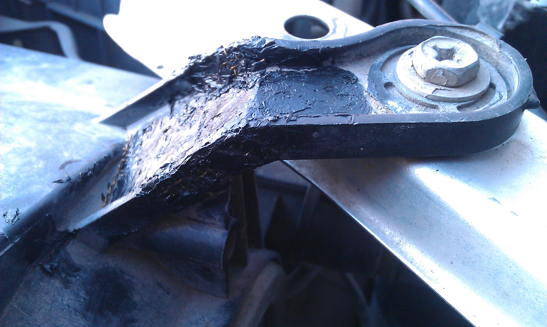 R06a восстановление крепления. крепеж бампера. восстановить крепление фары. восстановление крепления фары с помощью 3д ручки. восстановление крепления.