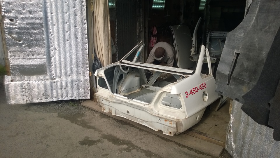 Жестянка на дэу нексия. b845972s 960. Жестянка на дэу нексия фото. Жестянка на дэу нексия-b845972s 960. картинка Жестянка на дэу нексия. картинка b845972s 960. Доброго времени суток ребята, подписчики и так мимо проходящие картинки посмотревшие!Сегодня расскажу и покажу то чего происходит с машиной, а ничего до недавнего времени не происходило. КсюшкЕ просто висела на подъёмнике. Но все течет, всё меняется, и вот работа "закипела". Напомню какой мы её оставили в прошлой записи.И так включаем play, поехали