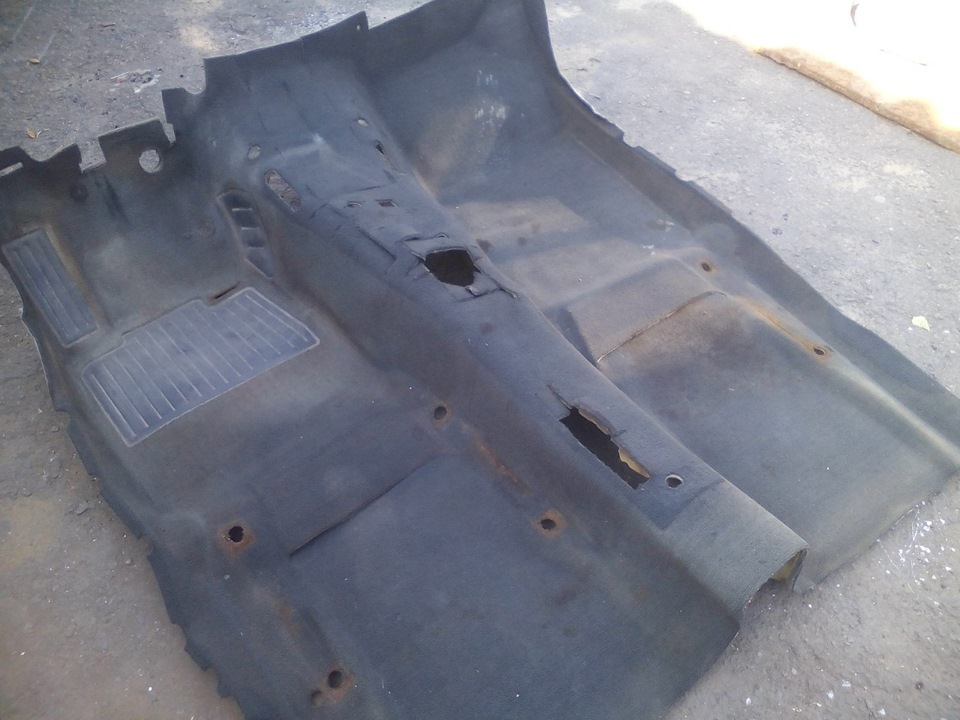 Перекраска салона и панелей багажника — BMW 3 series (E30), 1,8 л, 1987 ...