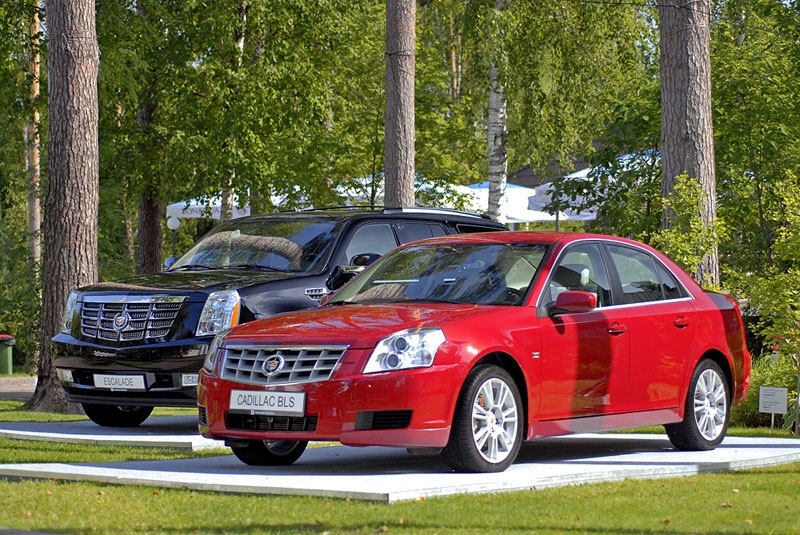 Cadillac bls saab. Bls. Cadillac bls 2006. Кадиллак bls 2007 tuning. Cadillac cts 2007.