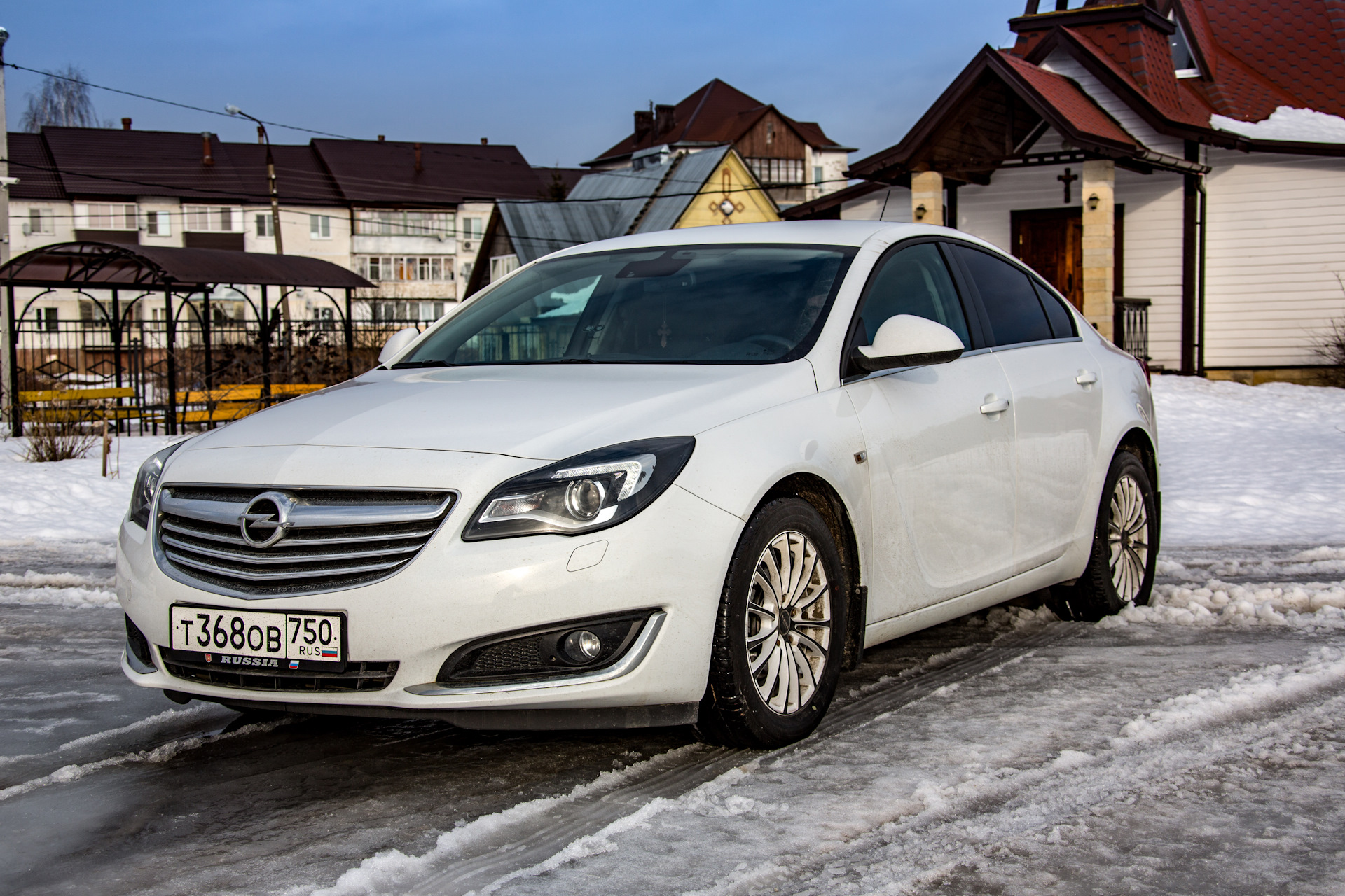 Опель инсигния 2015. Opel Insignia 2015. Опель Инсигния 1.8. Opel Insignia 2016.