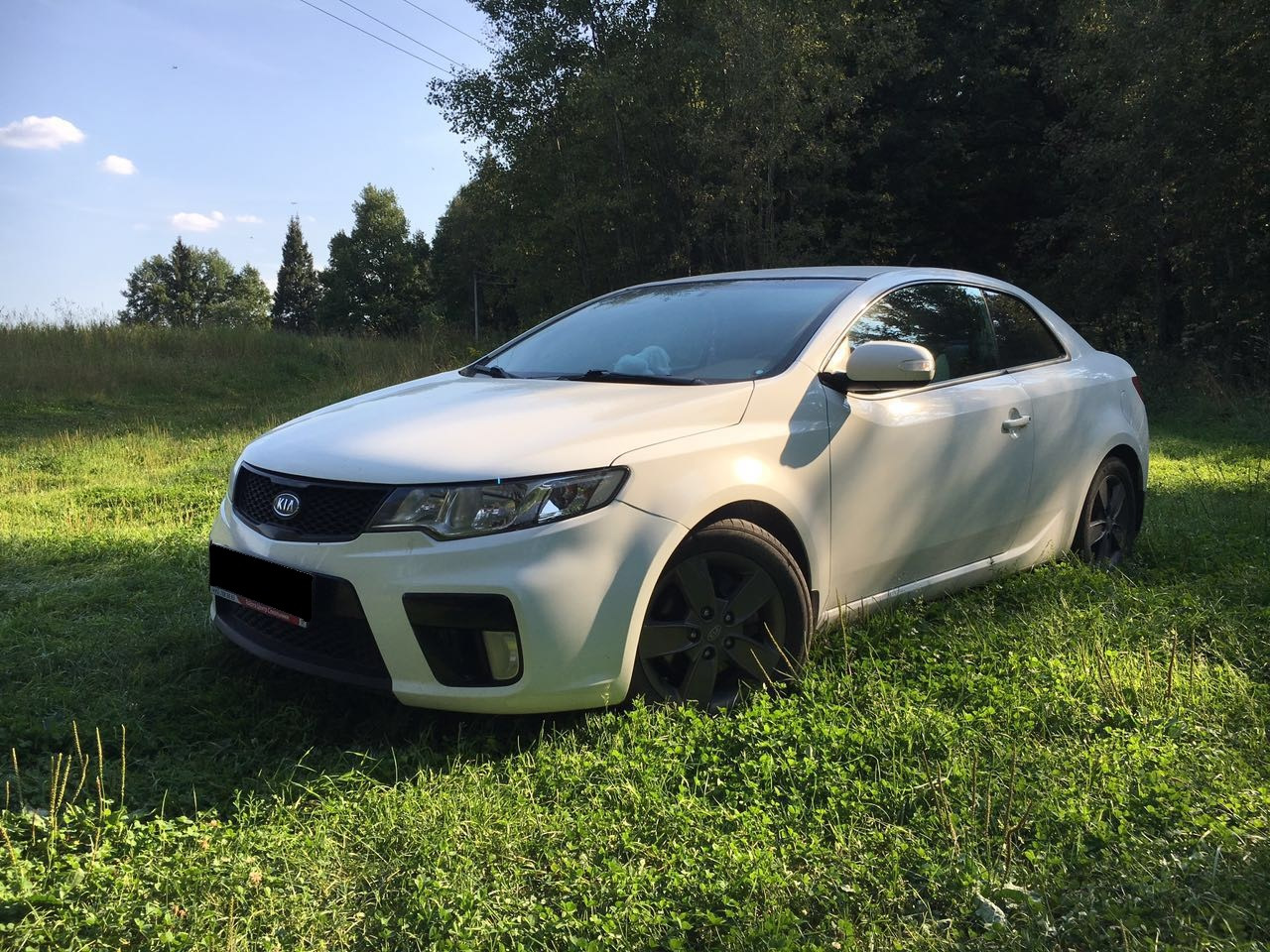 Kia Cerato Koup белая