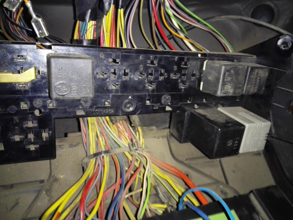 Цепь питания бензонасоса Renault Safrane 2,2 бензин - Авто и Мото - Блоги - Ката