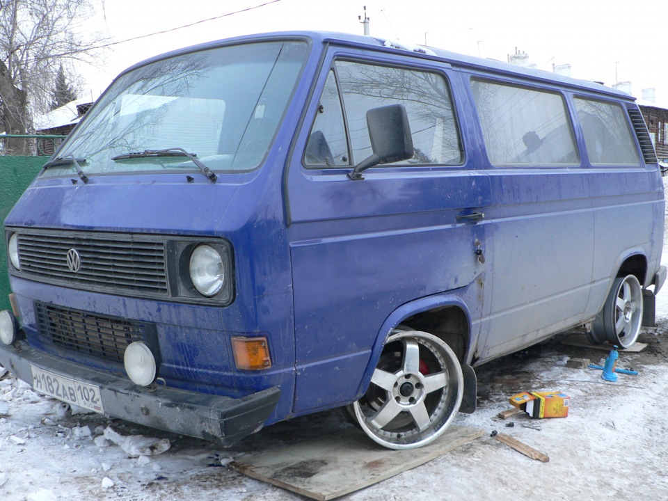 Т 3.5. Диски на Фольксваген транспортёр т3. Transporter t3 r17. VW t3 колесо. Transporter t3 r18.