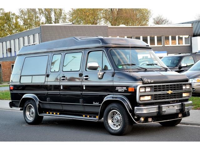 In black — Chevrolet Van, 5.7 л., 1995 