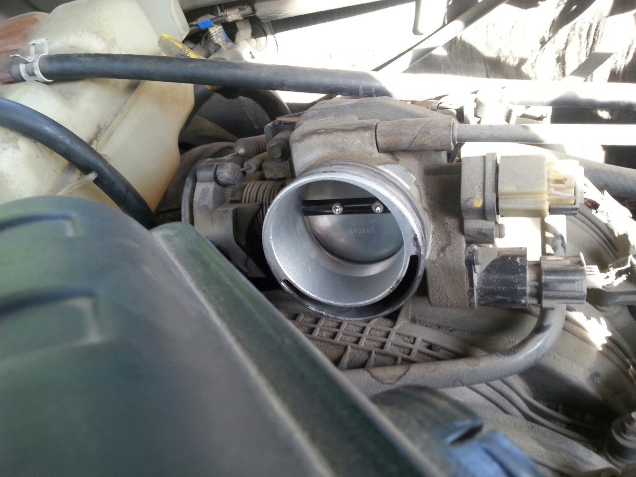 Droselnaya zaslonka Jeep Compas 2.4. Дроссельная заслонка Jeep Compass. Jeep Liberty 2.4 дроссельная заслонка. Дроссельная заслонка Гранд Чероки 4 л.