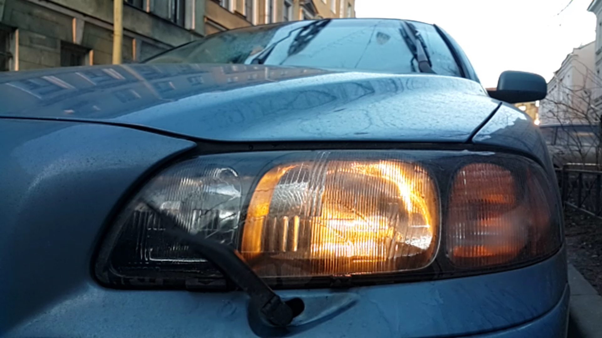 Как снять фару на вольво s60 Дворники фар Slow Motion - Volvo S60 (1G), 2,4 л, 2003 года наблюдение DRIVE2