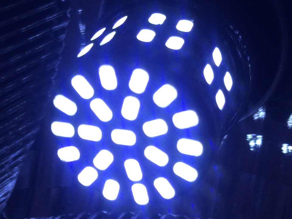 Лампы дхо и габариты — Lada Гранта лифтбек, 1,6 л, 2015 года ...