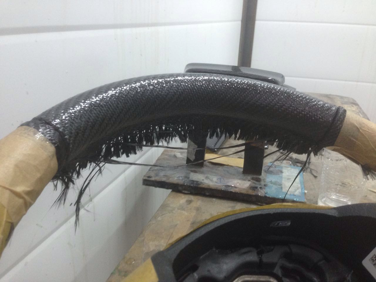 карбон twill 240. композитные материалы для авто. углеволокна «sikawrap-230c. Carbon fiber пластик. карбон twill 240.