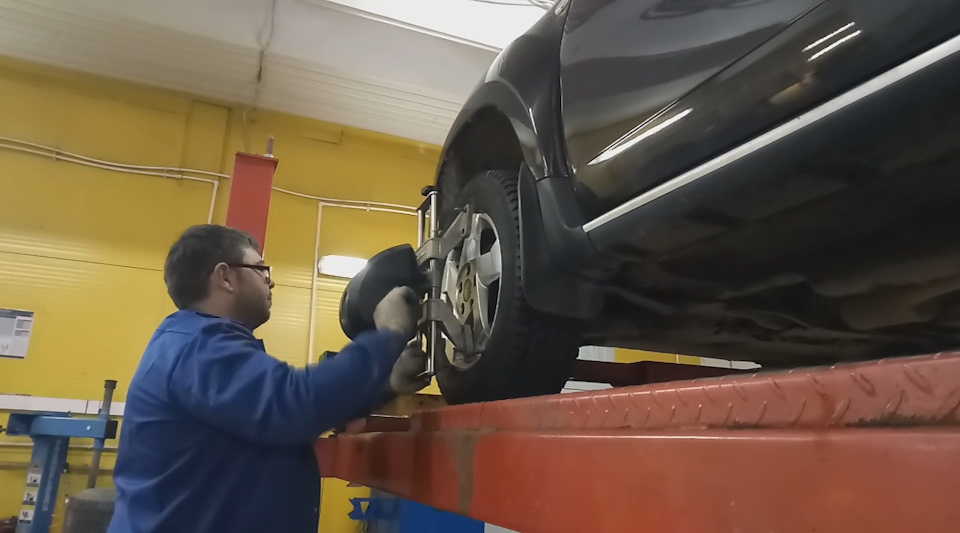 Дастер на японской резине и развал-схождение на Пит Стопе — Renault ...