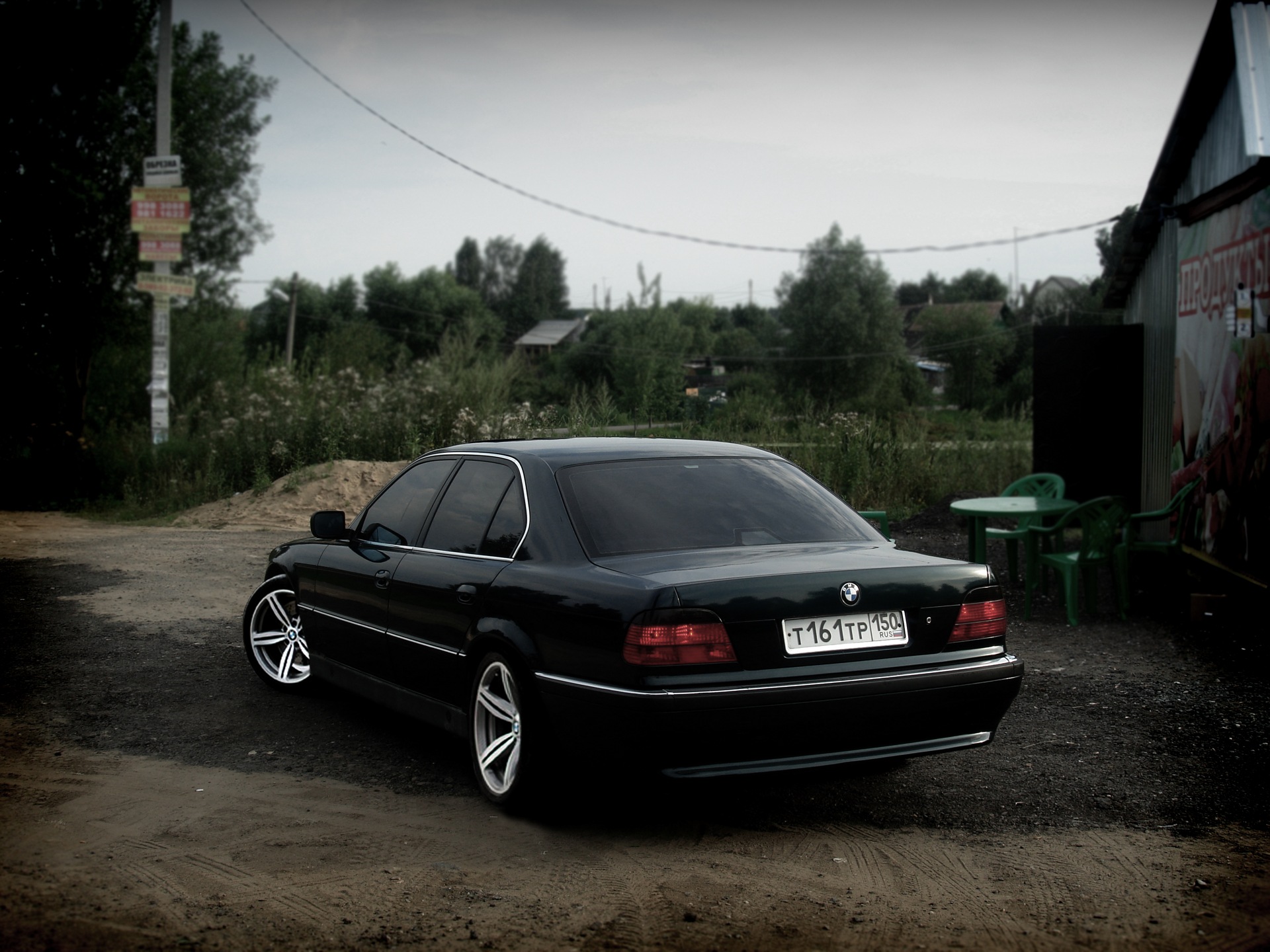 BMW 7 e38 черная