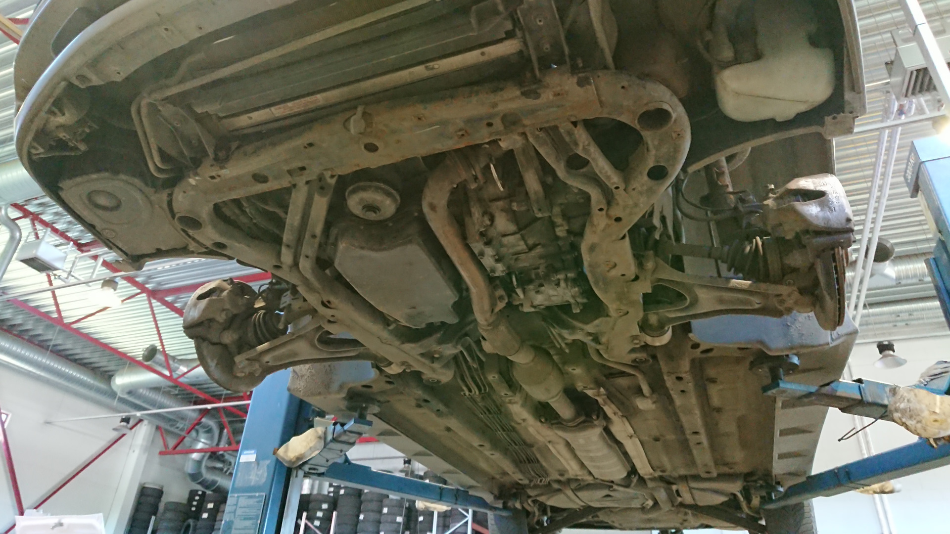 Passat b6 днрще. шкода рапид снизу. снизу 5. Mazda 5 снизу. Mazda cx-5 снизу.