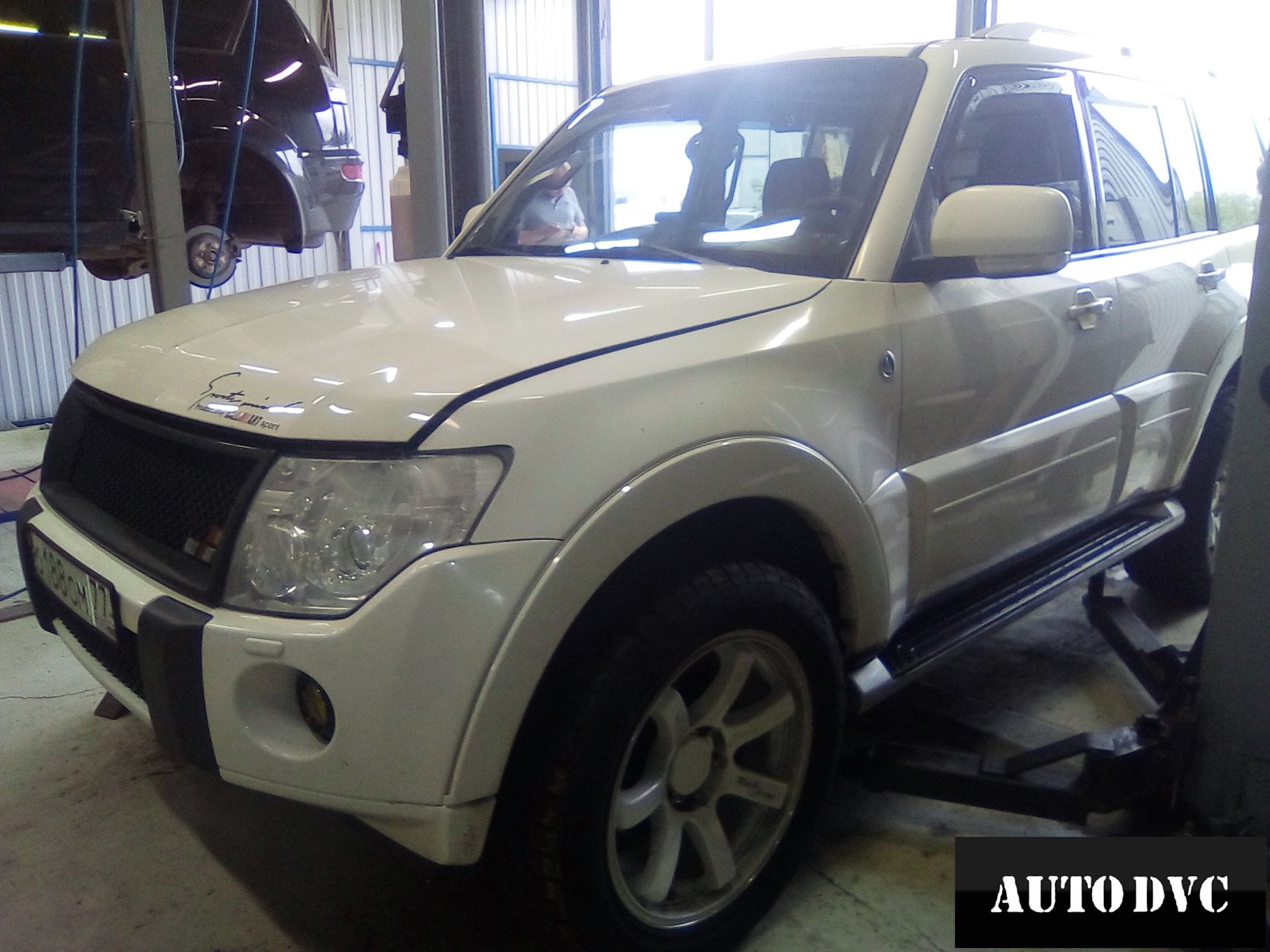 Mitsubishi pajero 4 headlight led. паджеро 4 на 35 колесах. Mitsubishi pajero 4 shogun. Mitsubishi pajero 4 установка. Pajero 4 замена клыков.