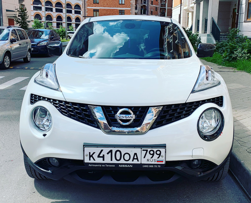 Фара ниссан жук. Nissan Juke фары. Фары Nissan Juke 2011. Фара Ниссан Жук 2017. Фары на Nissan Juke 2012.