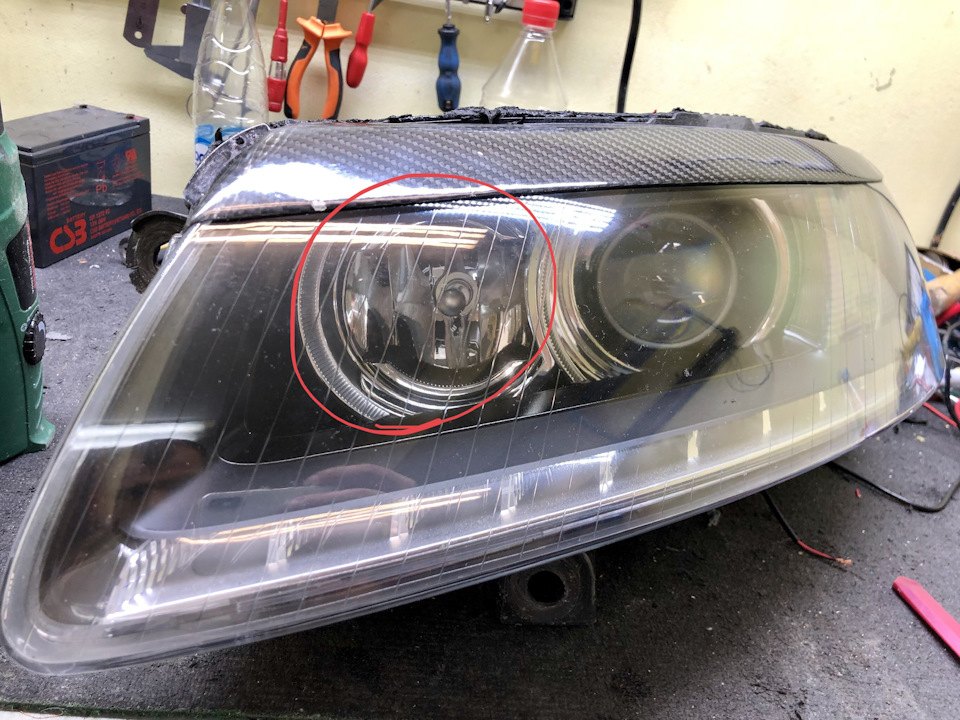 Led a6. Линзы Ауди rs2. Audi a6 c5 линзы в Дальний. Линзы фара Ауди а 6 ц 5. Led оптика Audi a6 c7.